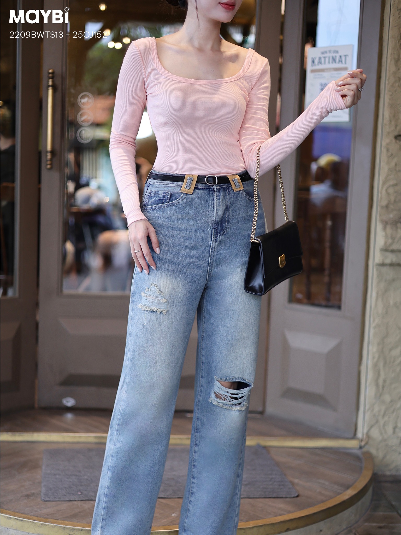 Quần jean ống suông wash rách gối