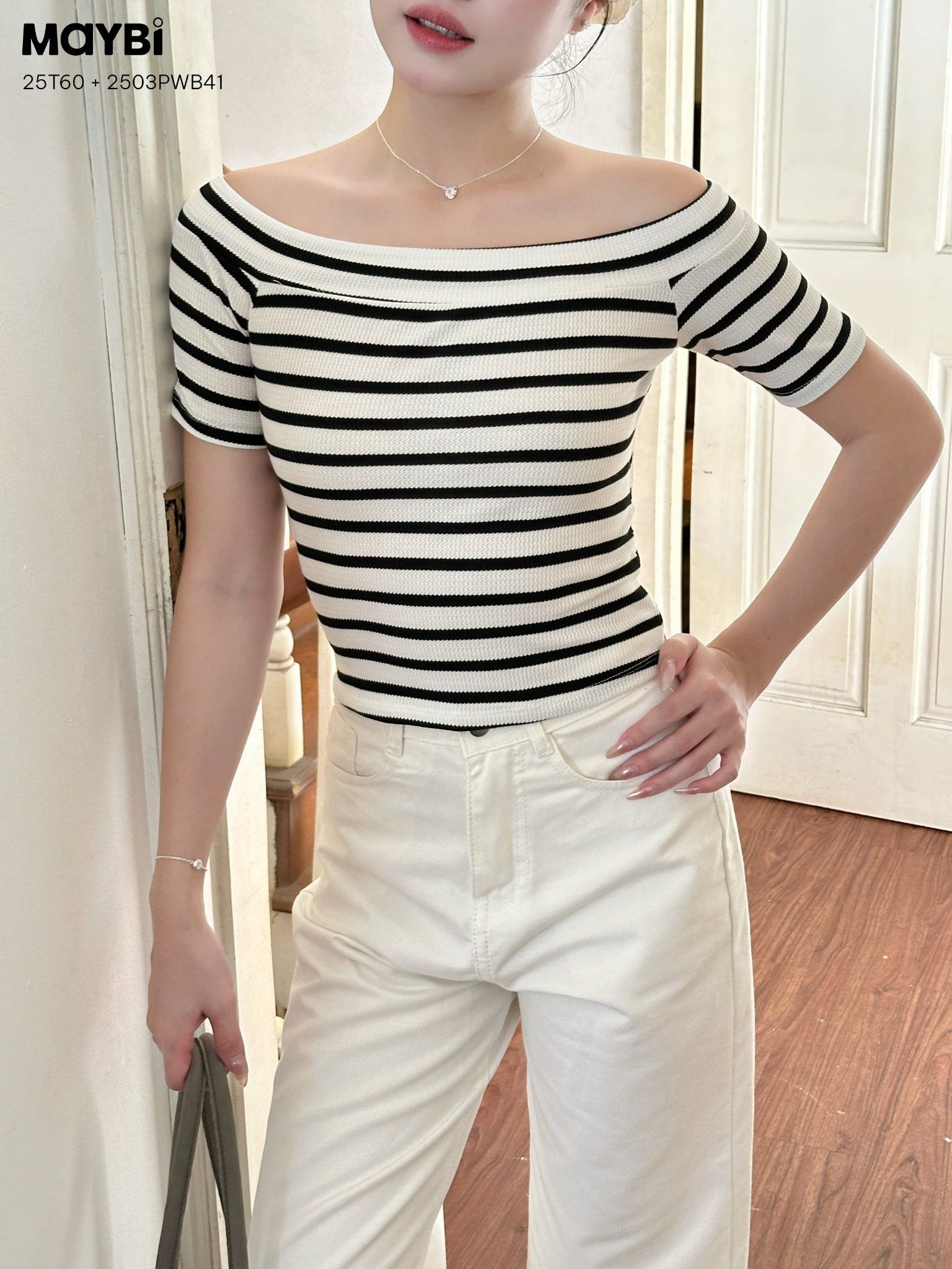Áo kiểu ôm thun sọc trắng đen ngắn tay bẹt vai