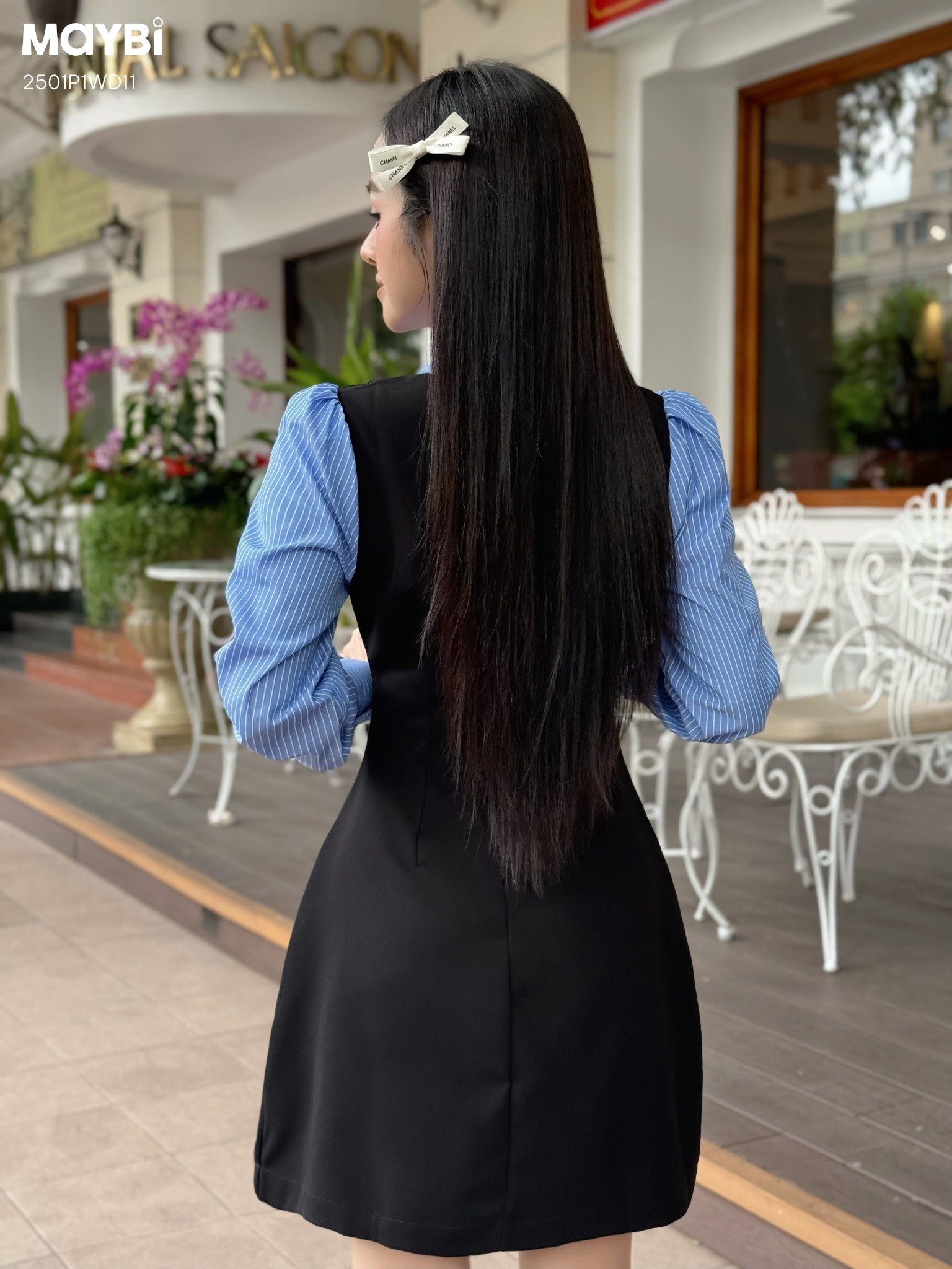 Đầm xòe cotton đen phối cổ sơ mi dáng mini