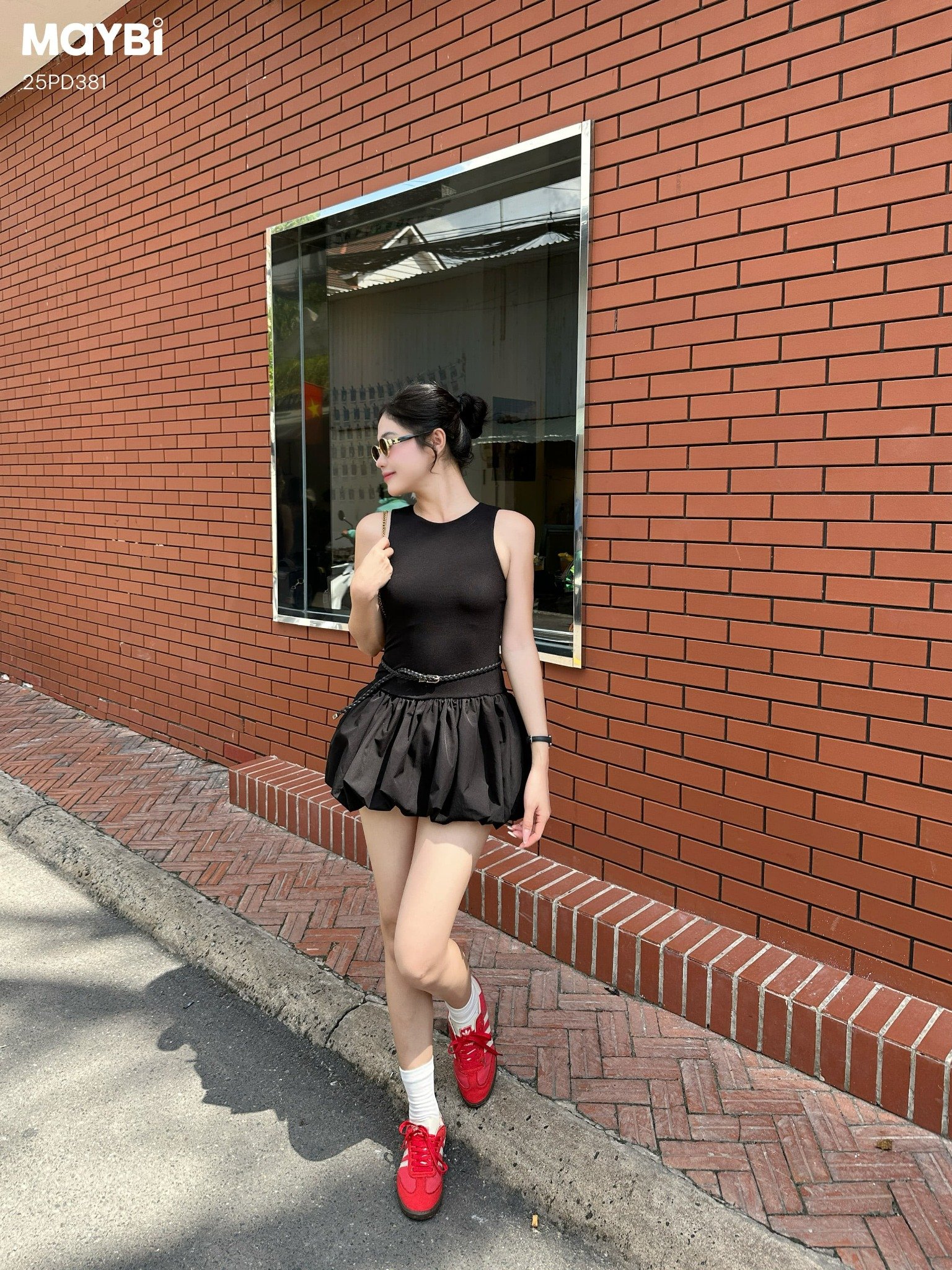 Đầm ôm bí sát nách dáng mini