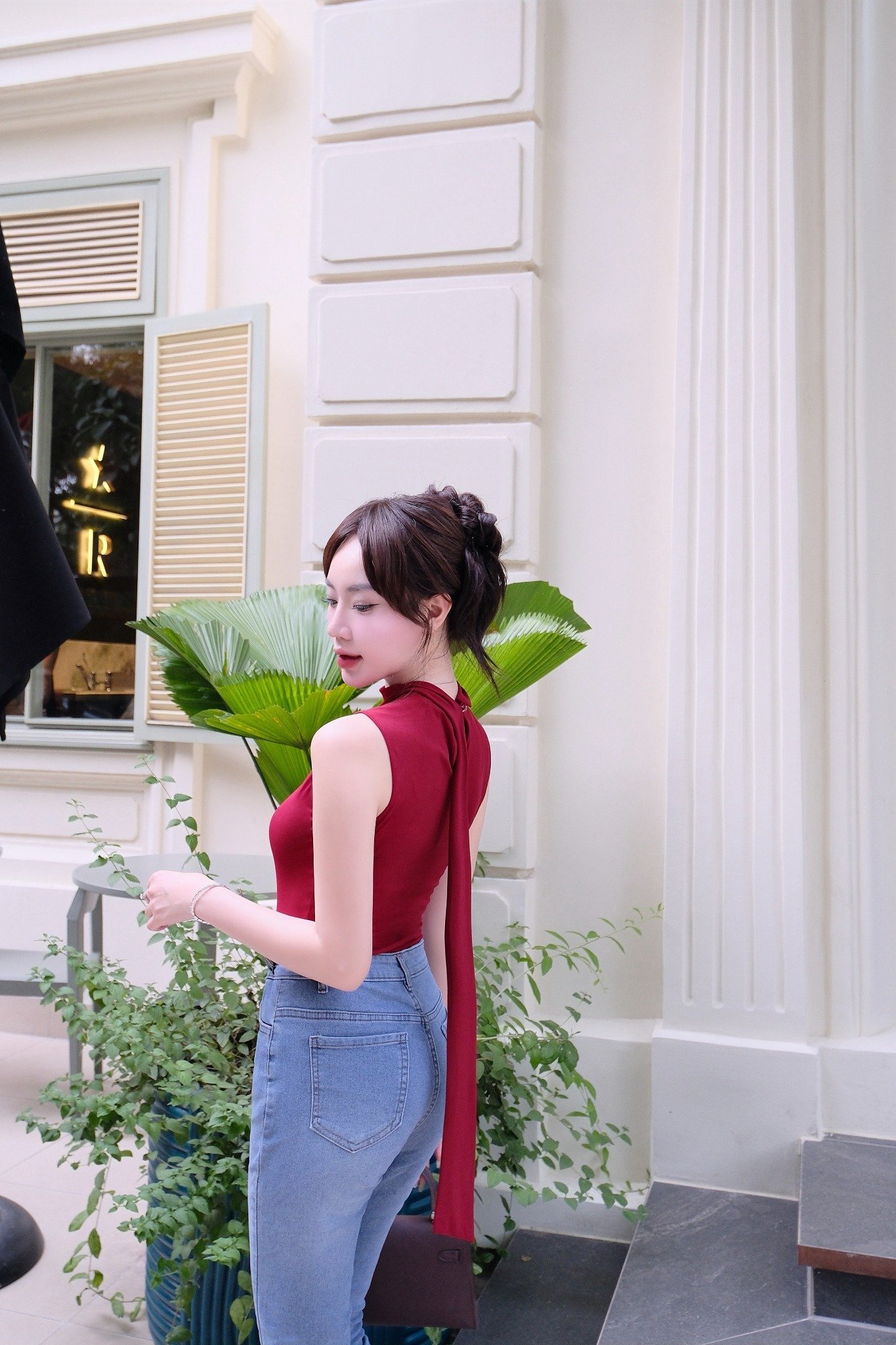 Quần jean ống loe xanh da trời nhạt