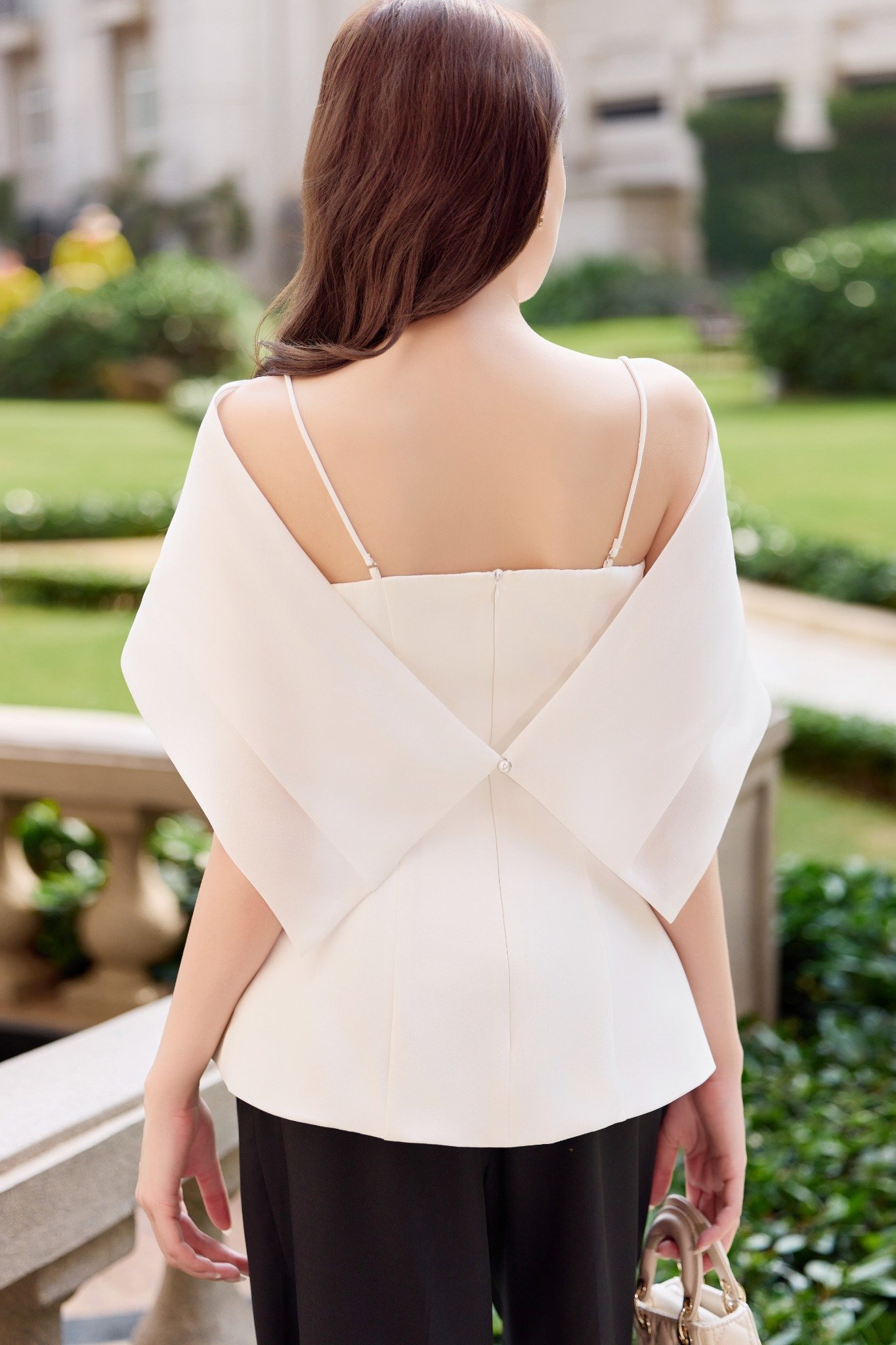 Áo peplum cotton thái trễ vai phối voan