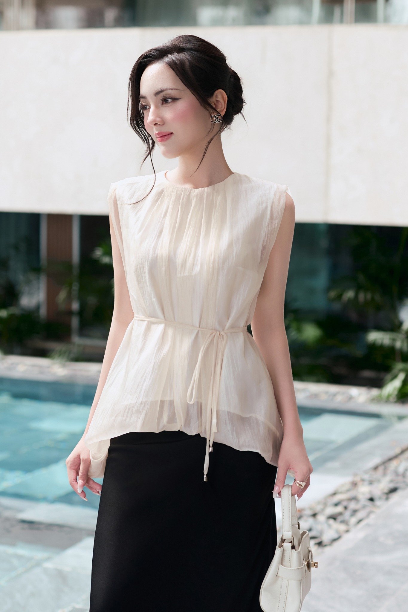 Áo kiểu form rộng tơ óng tùng bí