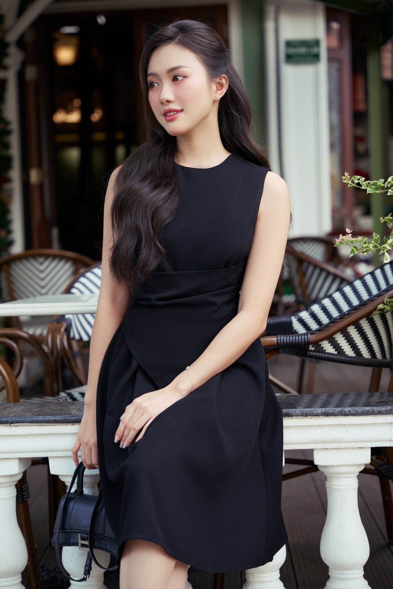 Đầm midi xòe tuyết mưa xếp ly kiểu eo