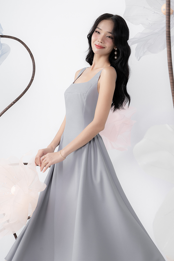 Đầm midi xòe pho xéo nhún hai bên tùng