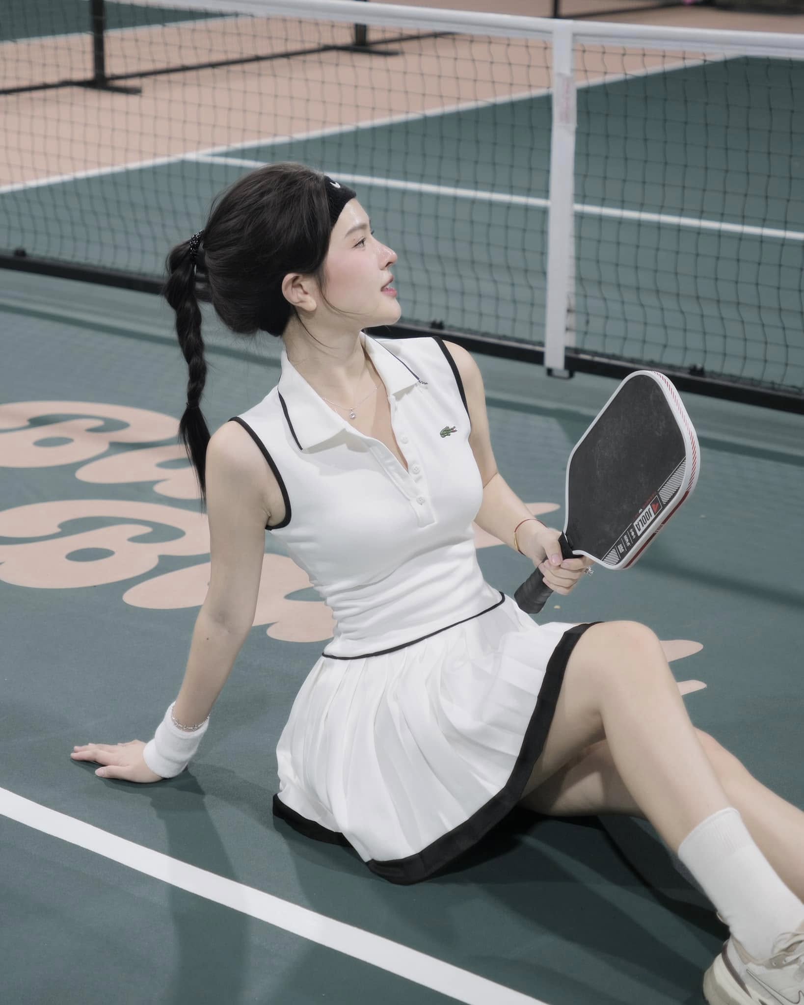 Đầm thun xếp ly sát nách dáng mini