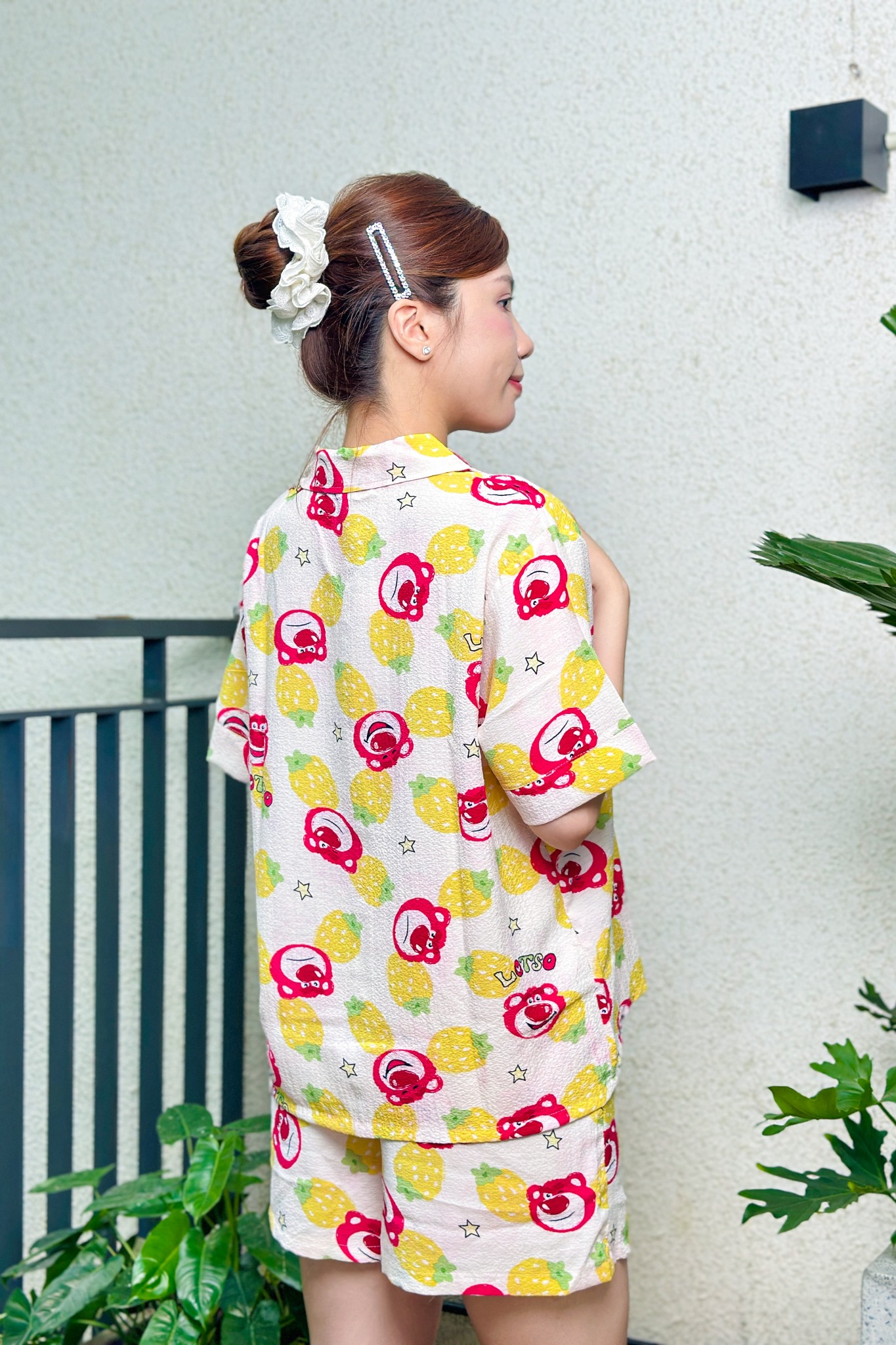 Bộ pyjama ngắn suông ngắn tay cotton in hình gấu dâu