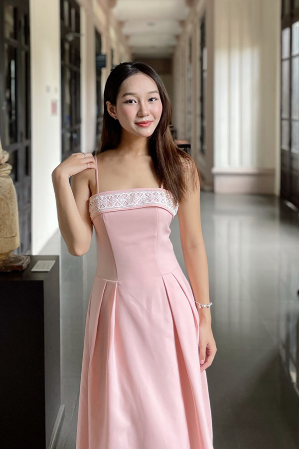 Đầm midi xòe bố len phối ren trắng