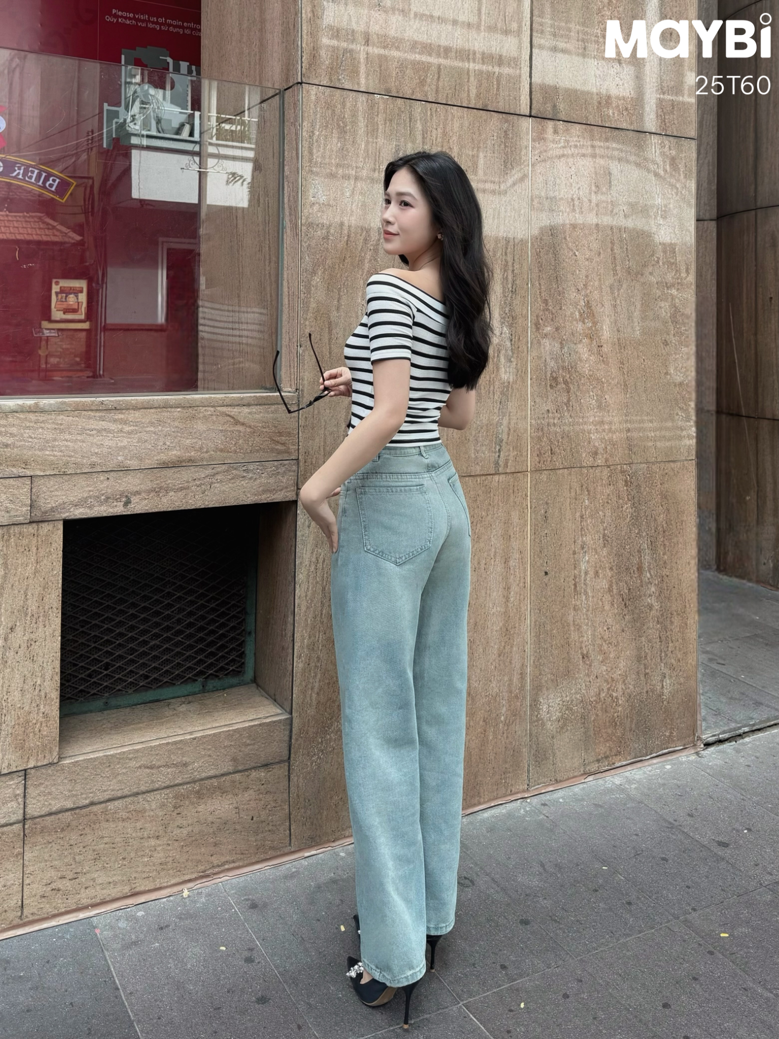 Áo kiểu ôm thun sọc trắng đen ngắn tay bẹt vai