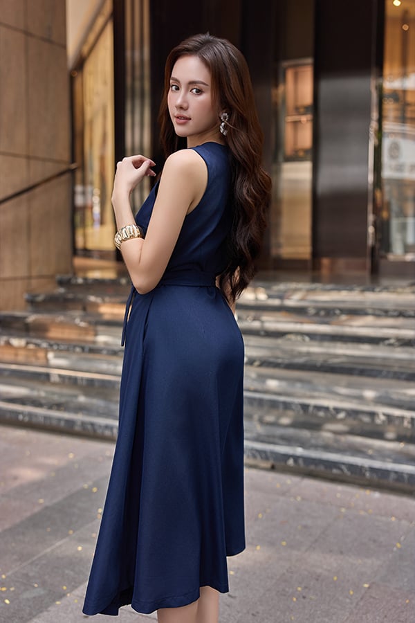 Đầm midi cotton lạnh sát nách