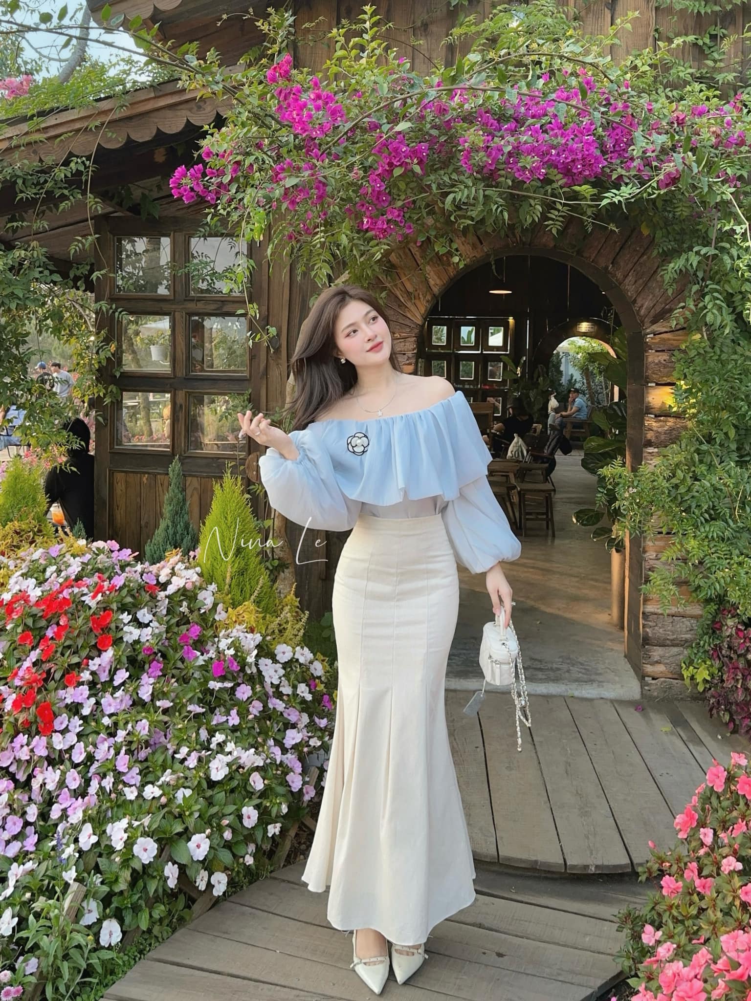 Chân váy đuôi cá cotton hàn kem dáng midi